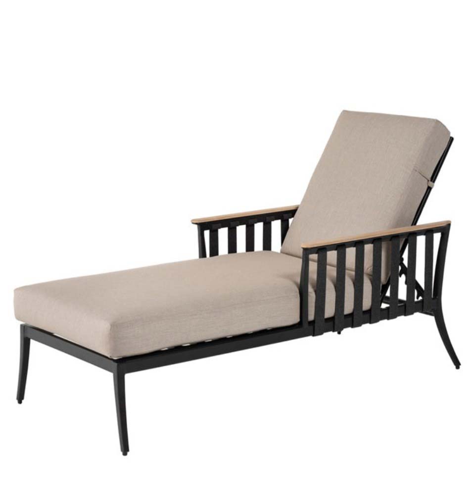 Jayne Chaise Lounge