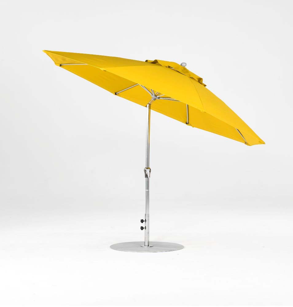 Monterey Fiberglass Market 9' Octagon Crank Lift/Auto Tilt Umbrella